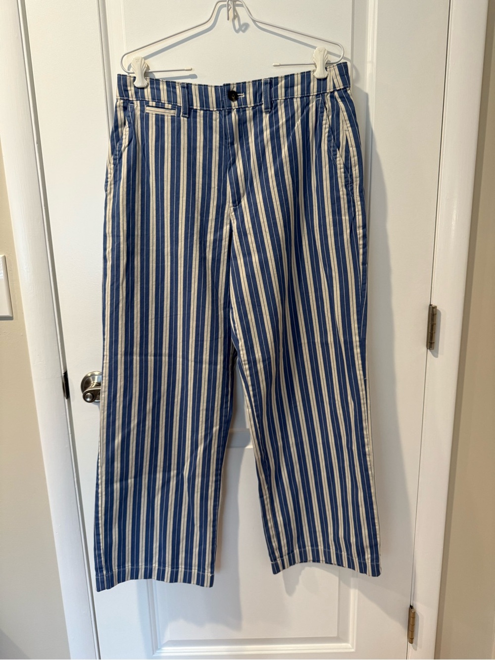 Everlane The Wide-Leg Chino in Dutch Blue/Natural